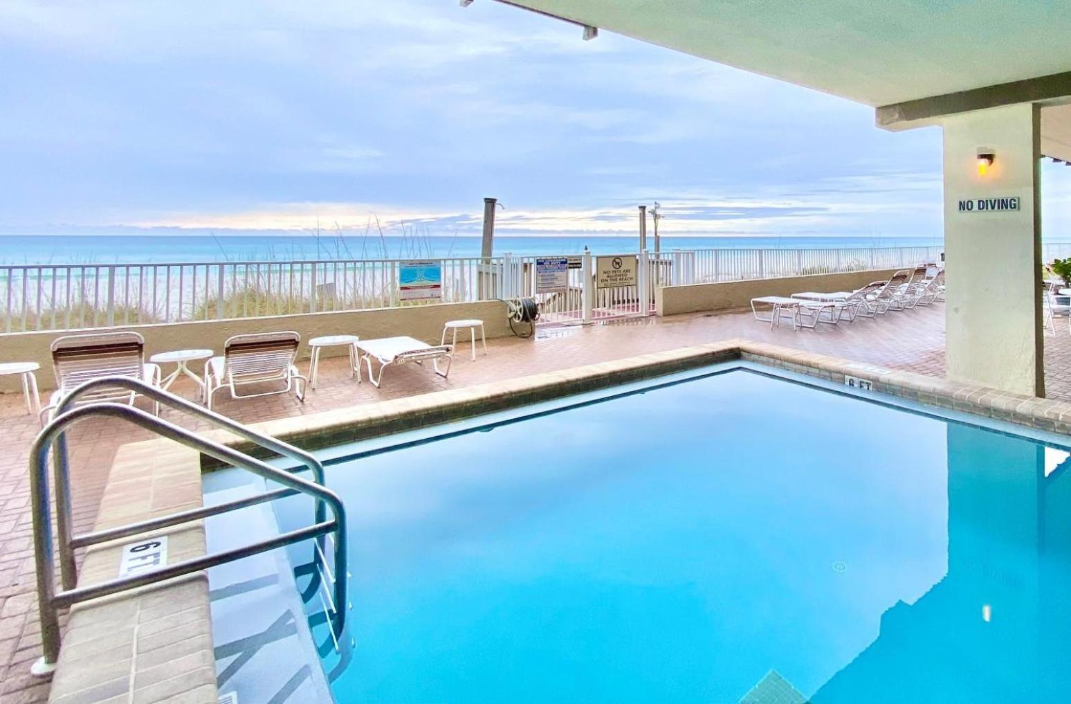 Gulfgate 306 *